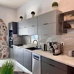 Nicole Luxury Vilă *