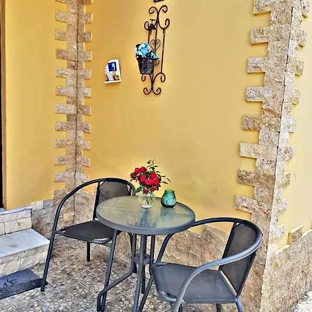 Nicole Luxury Vilă