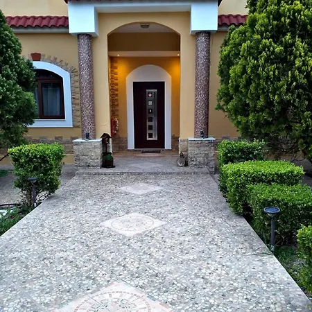 Nicole Luxury * Κοσκινού
