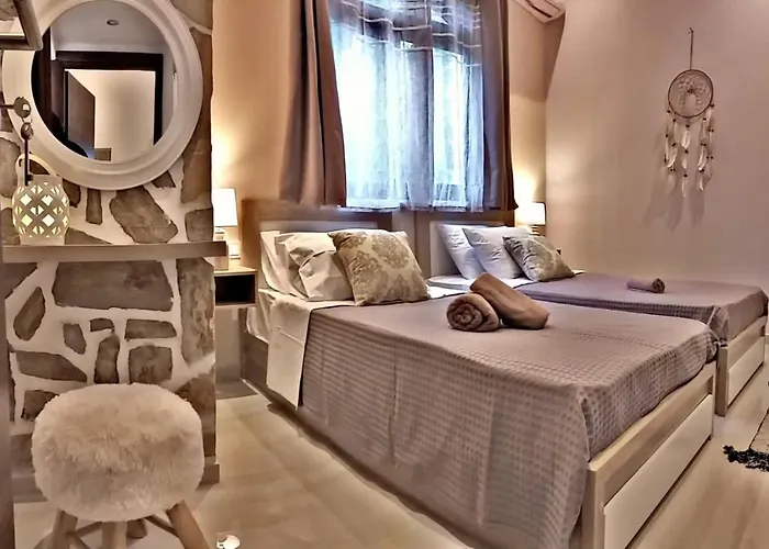 Nicole Luxury