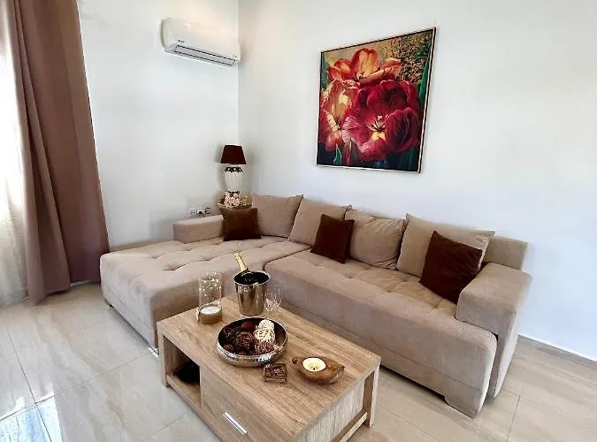 Nicole Luxury Villa