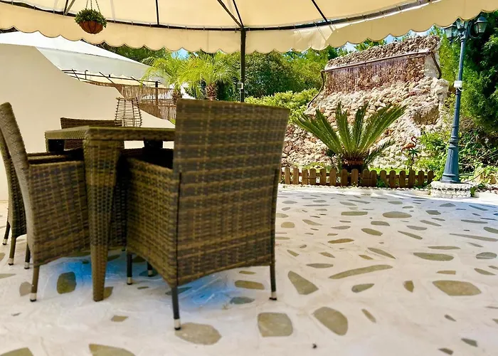 Nicole Luxury Villa *