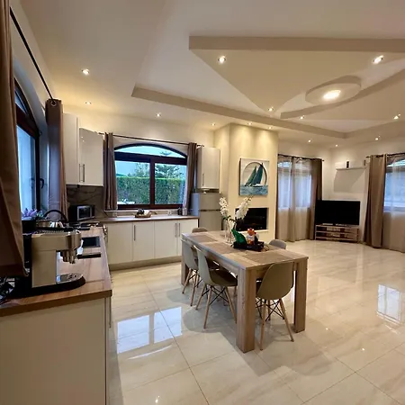 Nicole Luxury Villa