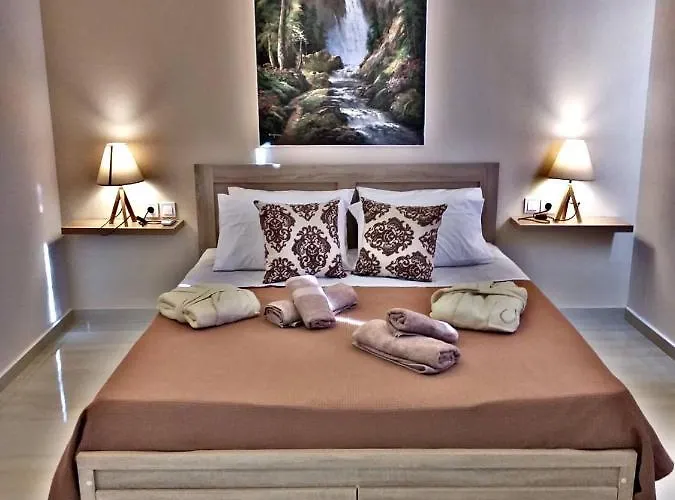 Nicole Luxury